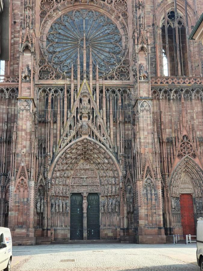 Suite Privative 43M2 - Les Tailleurs A 120M De La Cathedrale Страсбург Екстериор снимка
